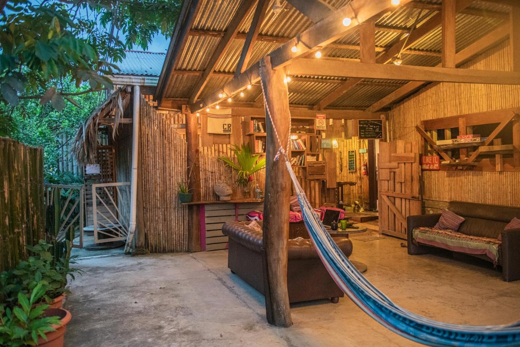 Roots Family Hostel Puerto Viejo de Talamanca Kültér fotó