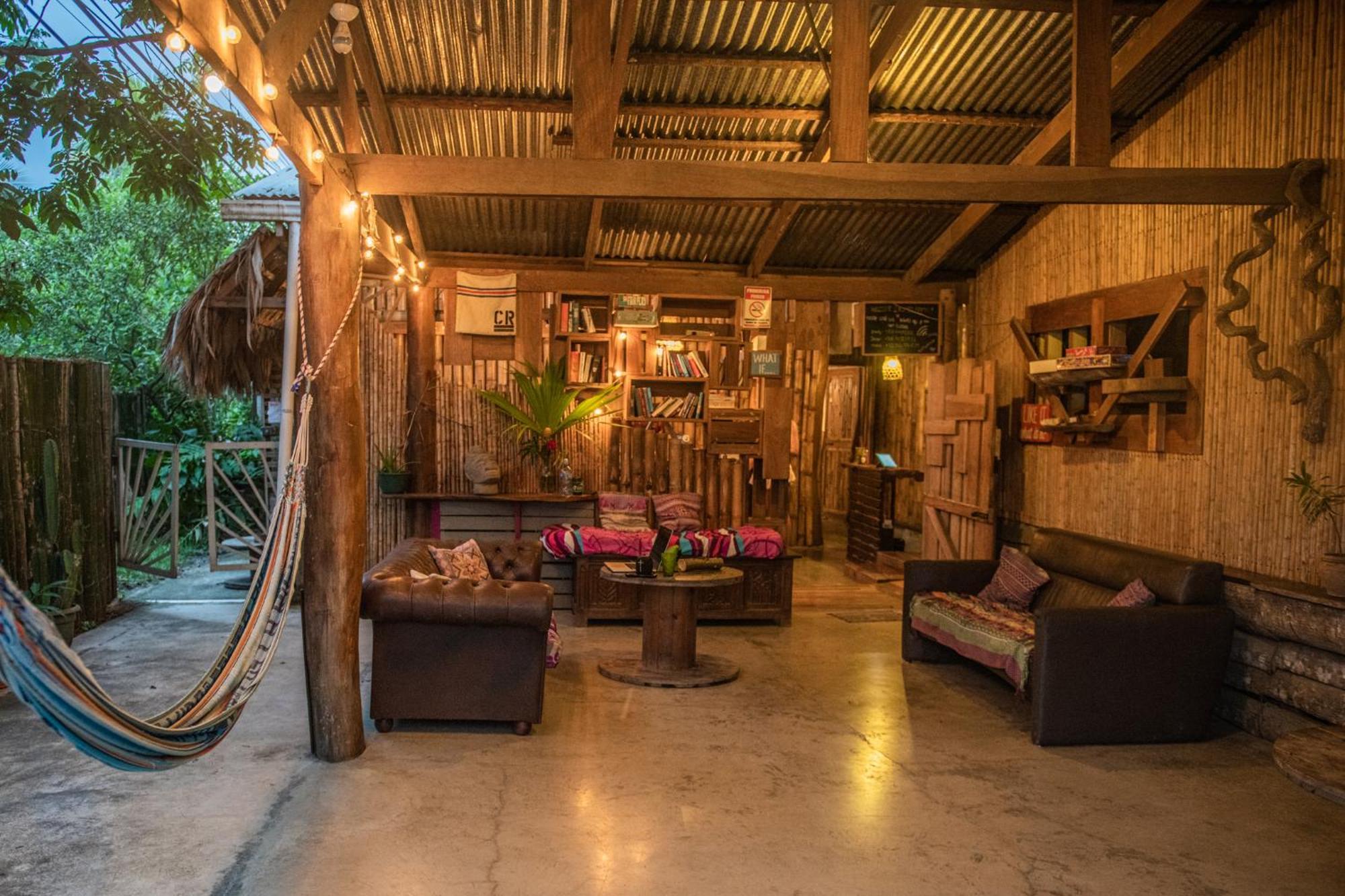 Roots Family Hostel Puerto Viejo de Talamanca Kültér fotó